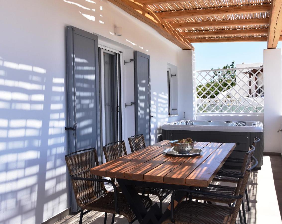 Villa Nelleas Αδάμας Εξωτερικό φωτογραφία