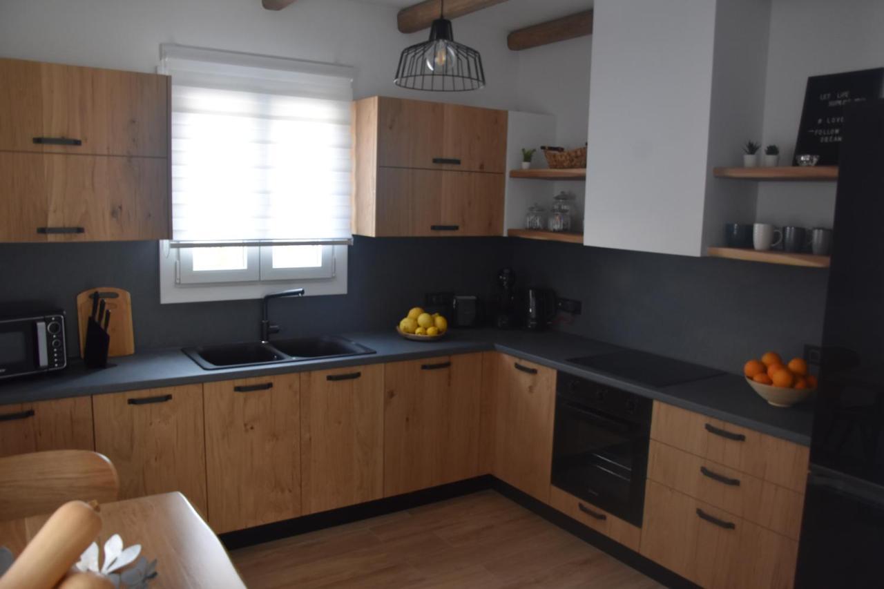 Villa Nelleas Αδάμας Εξωτερικό φωτογραφία