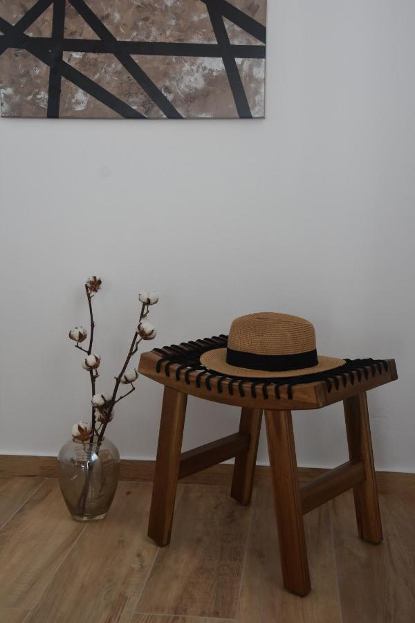 Villa Nelleas Αδάμας Εξωτερικό φωτογραφία